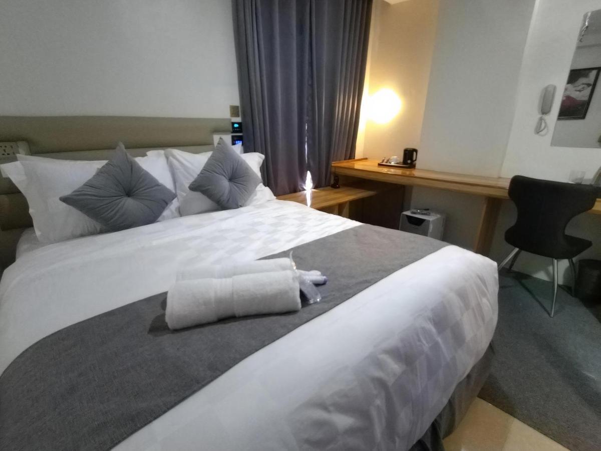 Sempre Premier Inn - Mactan Airport Hotel Île de Mactan Extérieur photo