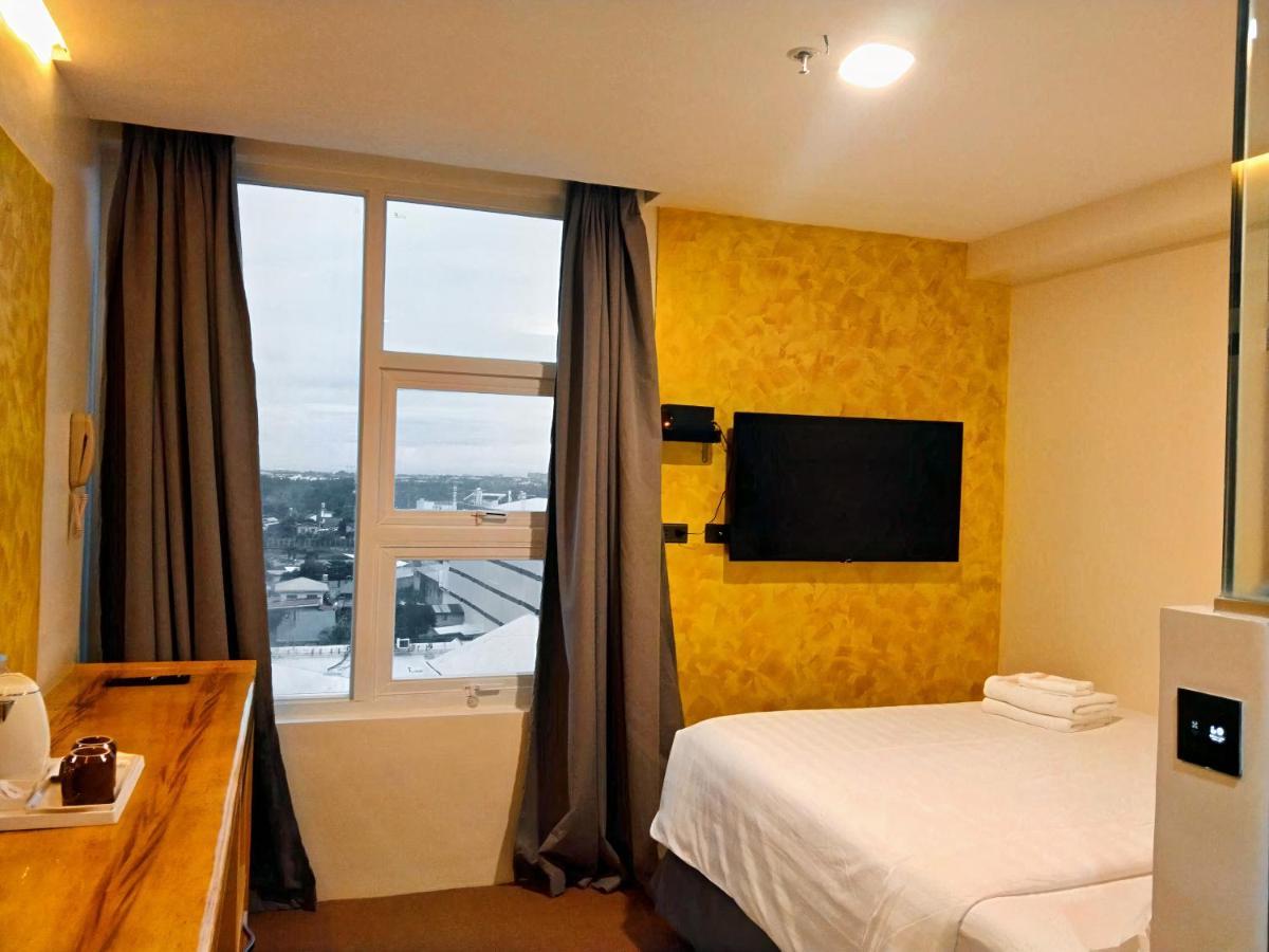 Sempre Premier Inn - Mactan Airport Hotel Île de Mactan Extérieur photo