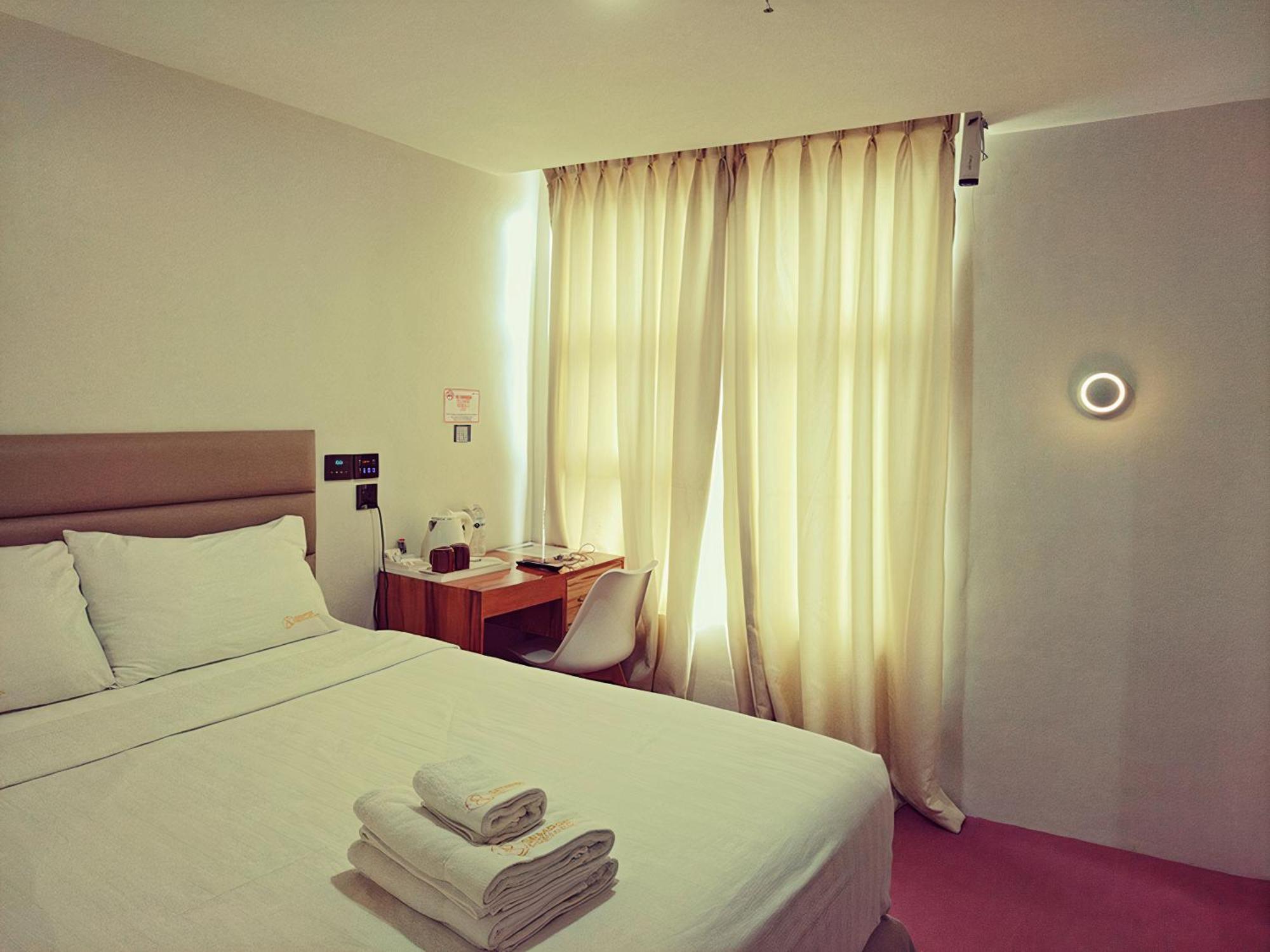 Sempre Premier Inn - Mactan Airport Hotel Île de Mactan Extérieur photo